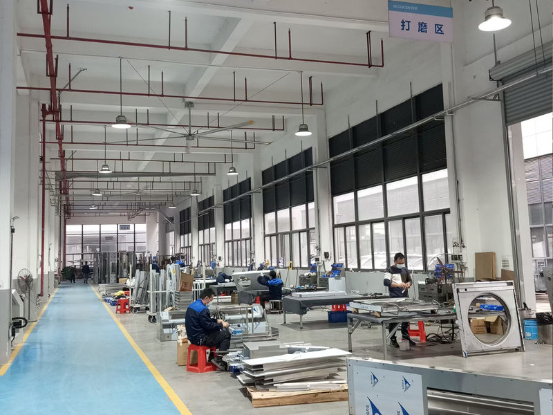 Shenzhen Smart Kitchen Digital Electric Appliances Co., Ltd üreticinin üretim hattı