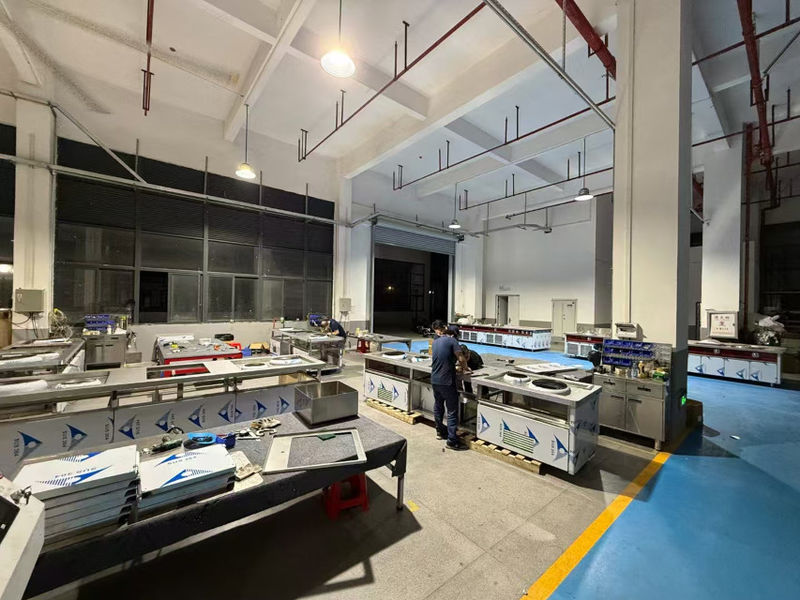 Shenzhen Smart Kitchen Digital Electric Appliances Co., Ltd üreticinin üretim hattı