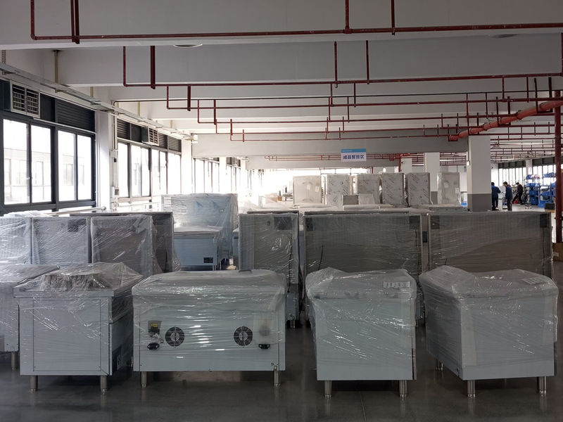 Shenzhen Smart Kitchen Digital Electric Appliances Co., Ltd üreticinin üretim hattı
